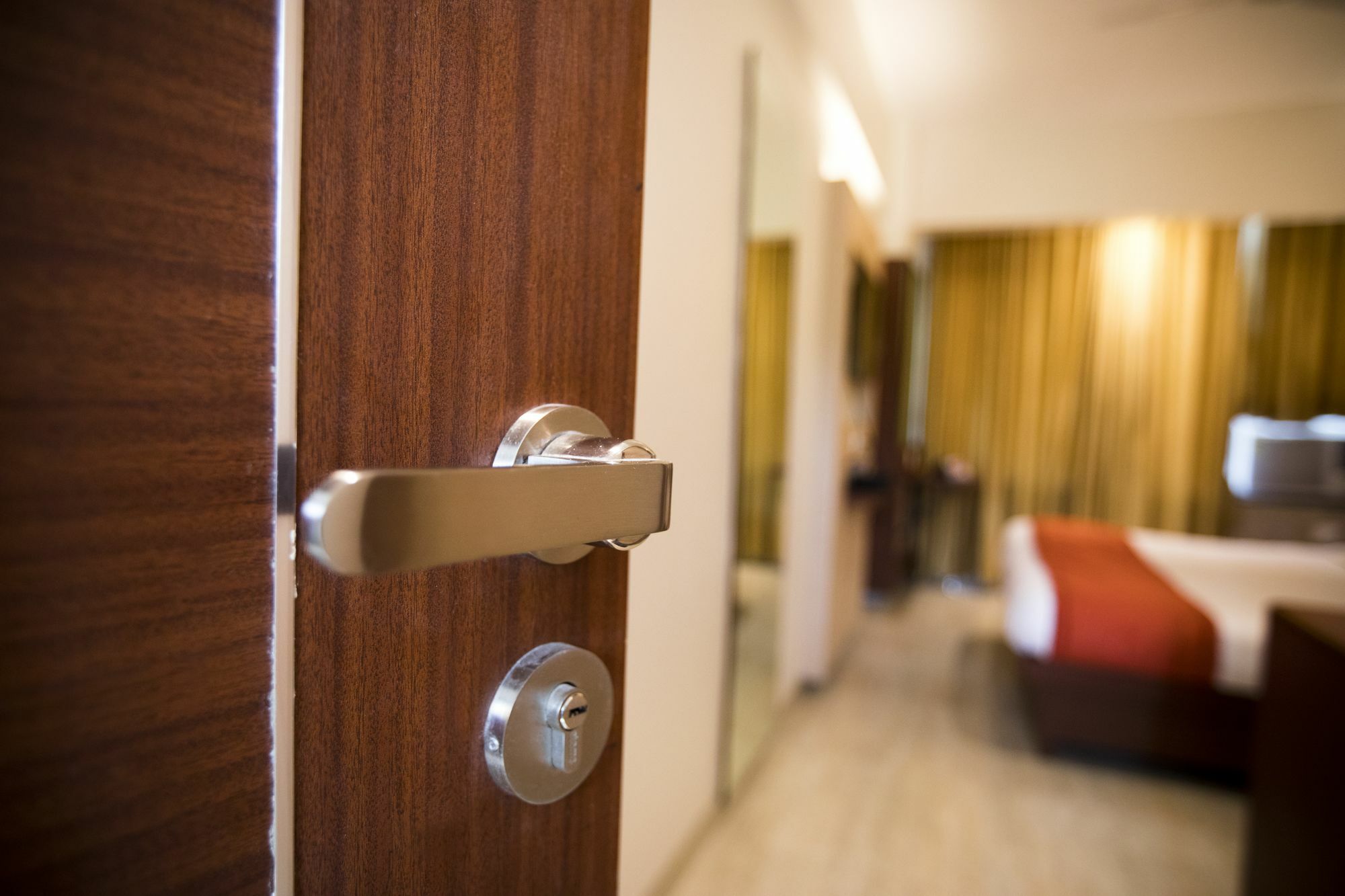 Hotel Spring Inn مومباي المظهر الخارجي الصورة