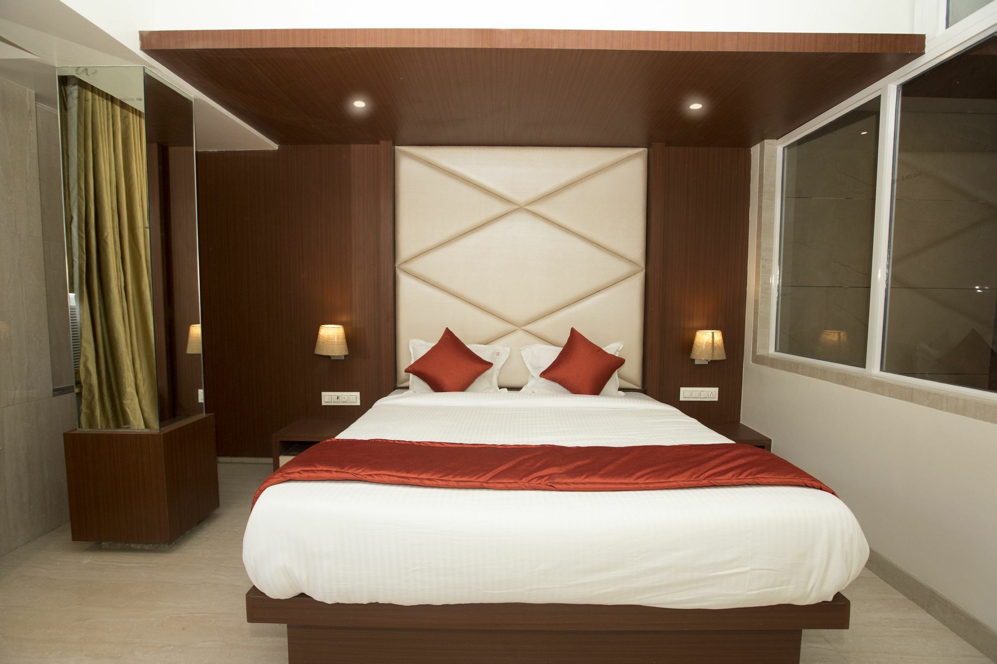 Hotel Spring Inn مومباي المظهر الخارجي الصورة